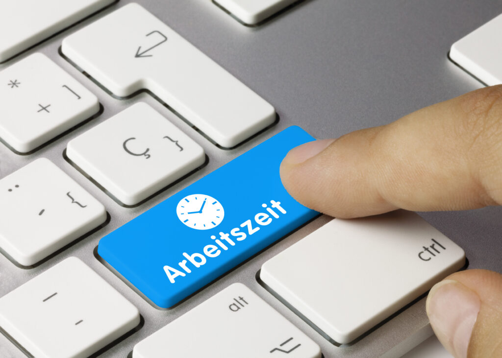 Überstunden und Mehrarbeit am Arbeitsplatz: Zeiterfassung in Zeiten der Pandemie