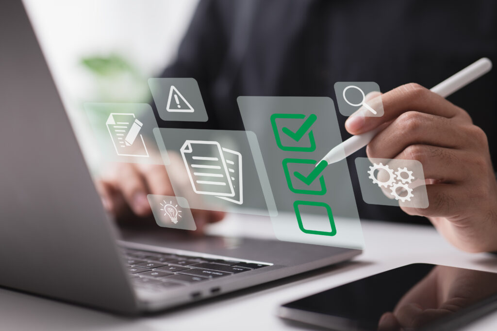 Software kaufen oder selbst entwickeln – das ist hier die Frage: Anwendungslandschaften müssen perfekt passen