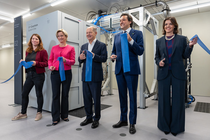 Olaf Scholz eröffnet erstes IBM Quantum Data Center in Europa